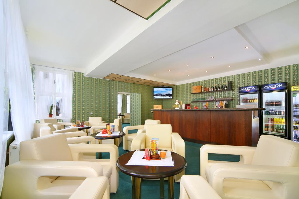 Palace Club Špindlerŭv Mlýn Exteriör bild