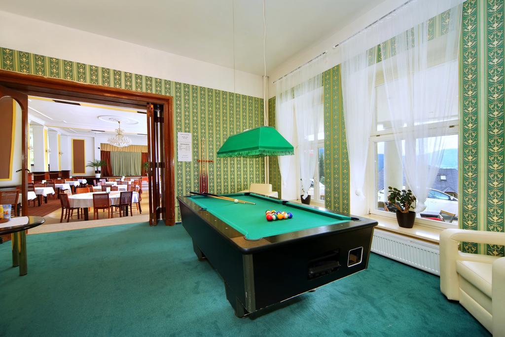 Palace Club Špindlerŭv Mlýn Exteriör bild